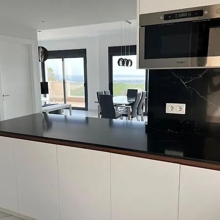 Tres Spacieux De Luxe Avec Vue Sur La Et Les Salines *